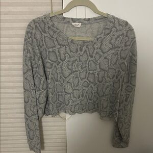 Le Lis Gray Textured Sweater